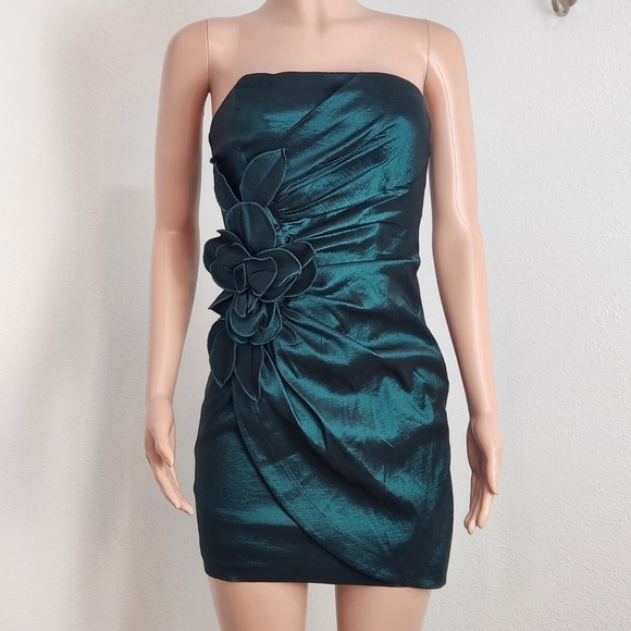 Jessica mcClintock emerald green strapless ruched cocktail party dress size 8P